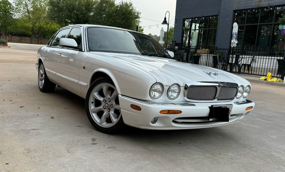 1999 Jaguar - Image 3 of 31