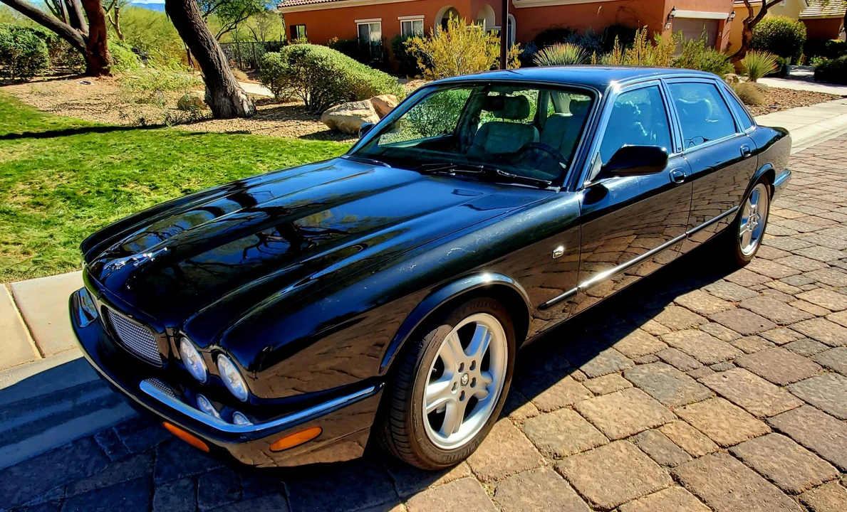 1999 Jaguar X308 XJR - Image 15 of 31