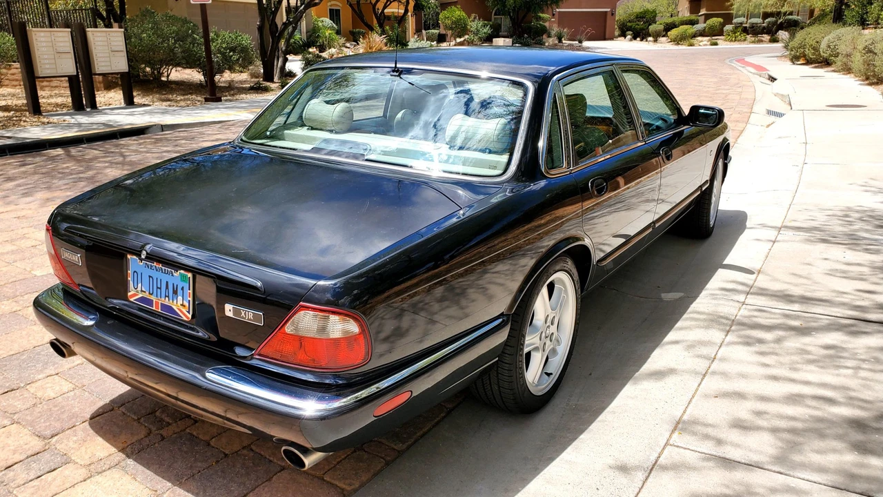 1999 Jaguar X308 XJR - Image 11 of 31
