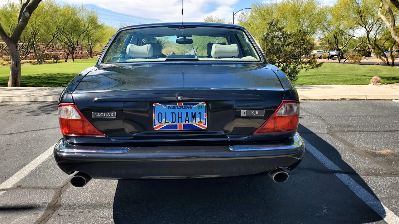 1999 Jaguar X308 XJR - Image 24 of 31