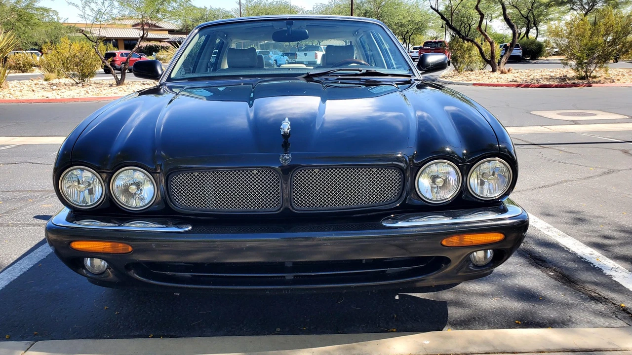 1999 Jaguar X308 XJR - Image 27 of 31