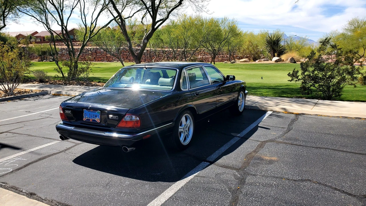 1999 Jaguar X308 XJR - Image 26 of 31