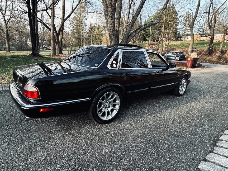 1999 Jaguar X308 XJR - Image 18 of 21