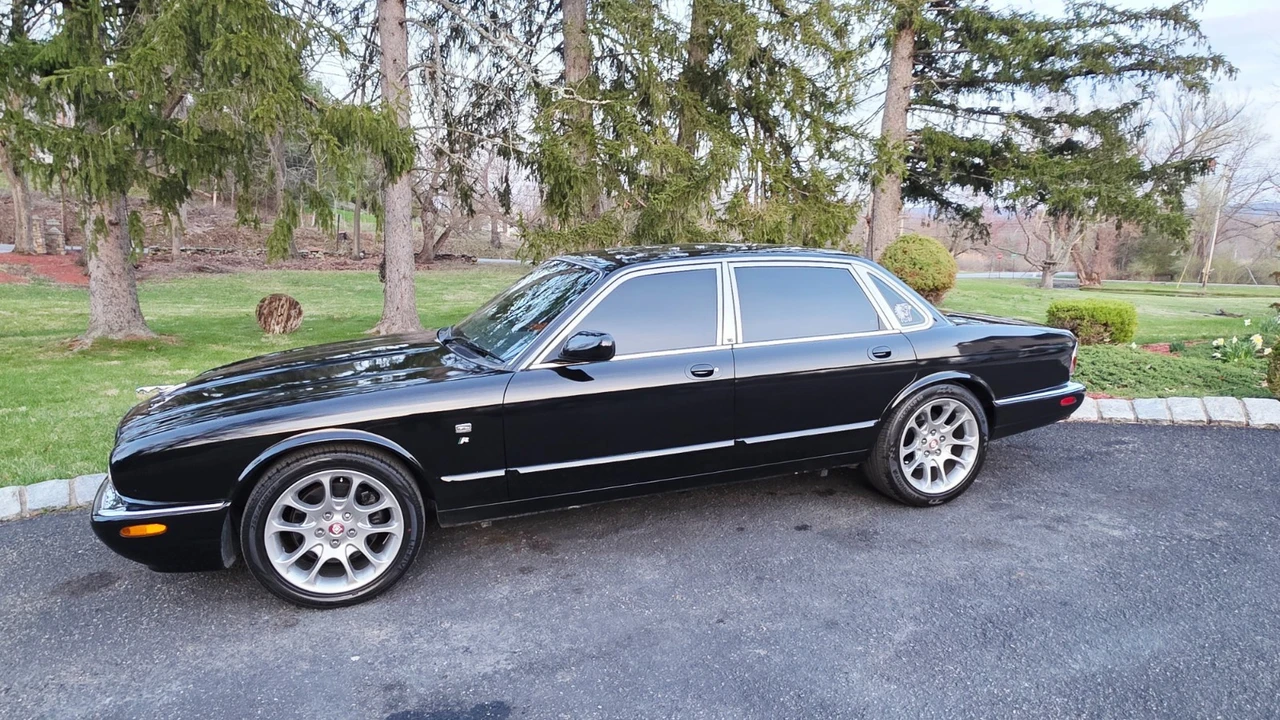 1999 Jaguar X308 XJR - Image 7 of 21