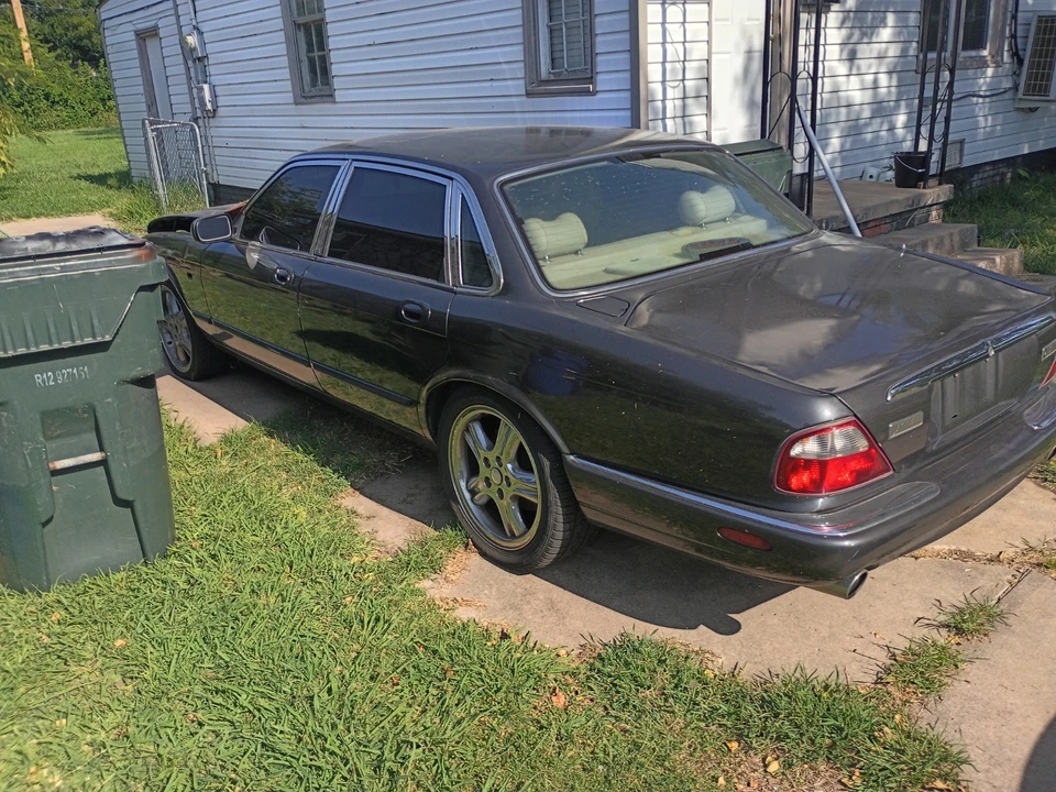 1999 Jaguar X308 XJR - Image 4 of 14