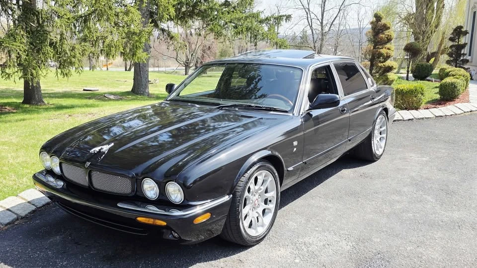 1999 Jaguar X308 XJR - Image 2 of 19