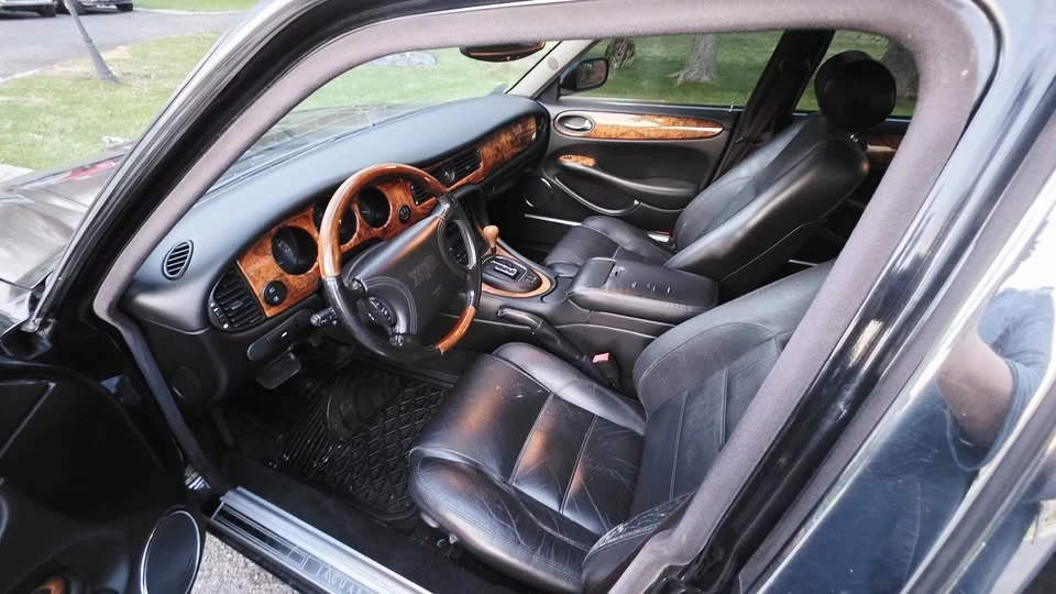 1999 Jaguar X308 XJR - Image 16 of 19