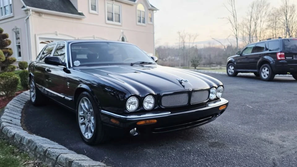 1999 Jaguar X308 XJR - Image 2 of 20