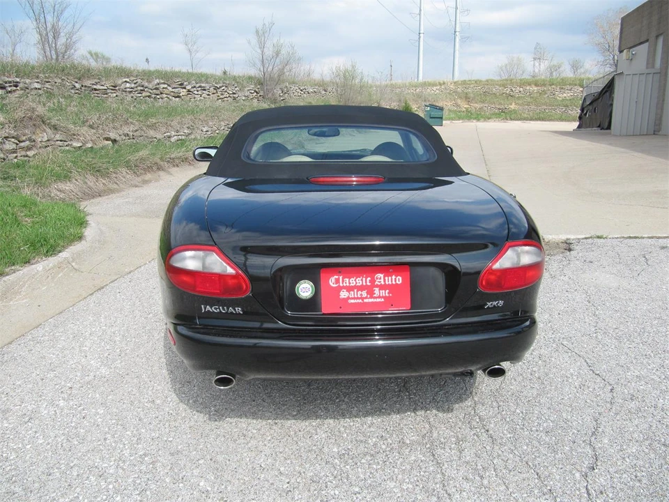1999 Jaguar X100 XK8 - Image 7 of 24