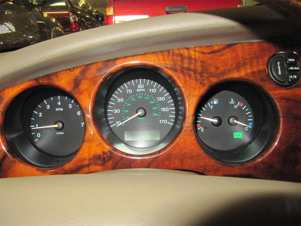 1999 Jaguar X100 XK8 - Image 13 of 24