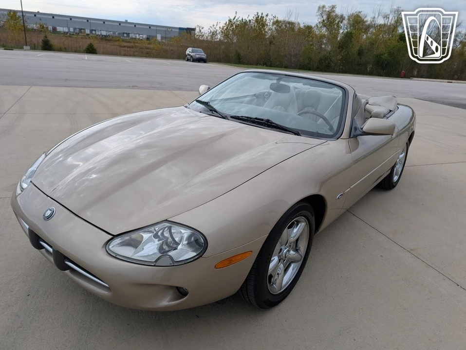 1999 Jaguar X100 XK8 - Image 3 of 12