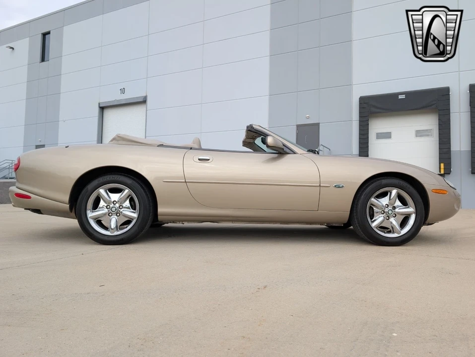 1999 Jaguar X100 XK8 - Image 9 of 12