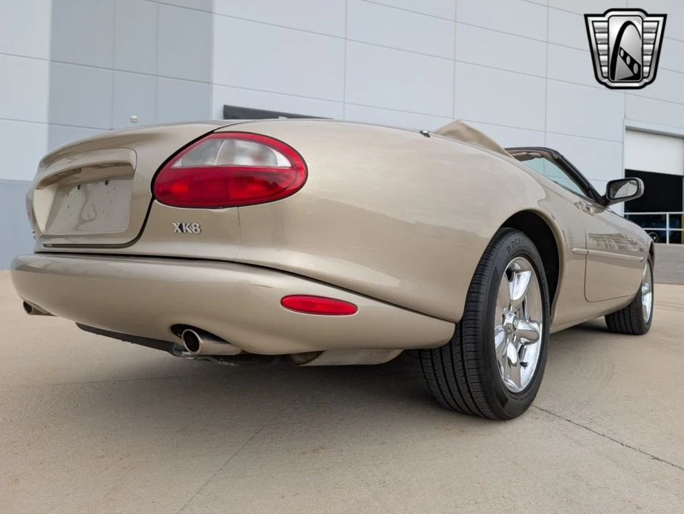 1999 Jaguar X100 XK8 - Image 8 of 12