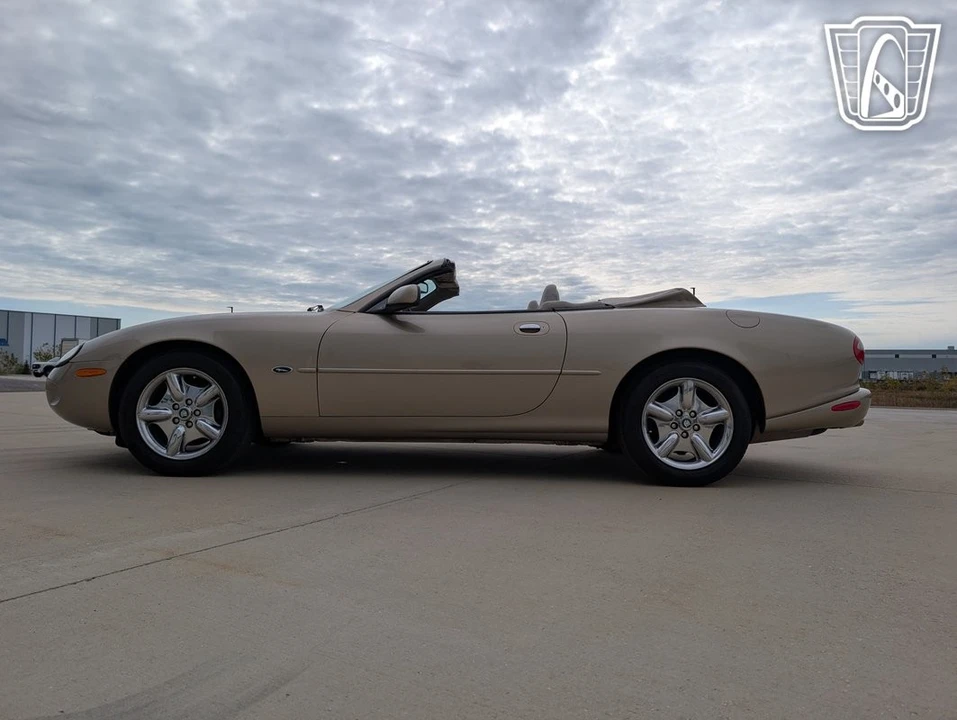 1999 Jaguar X100 XK8 - Image 8 of 12