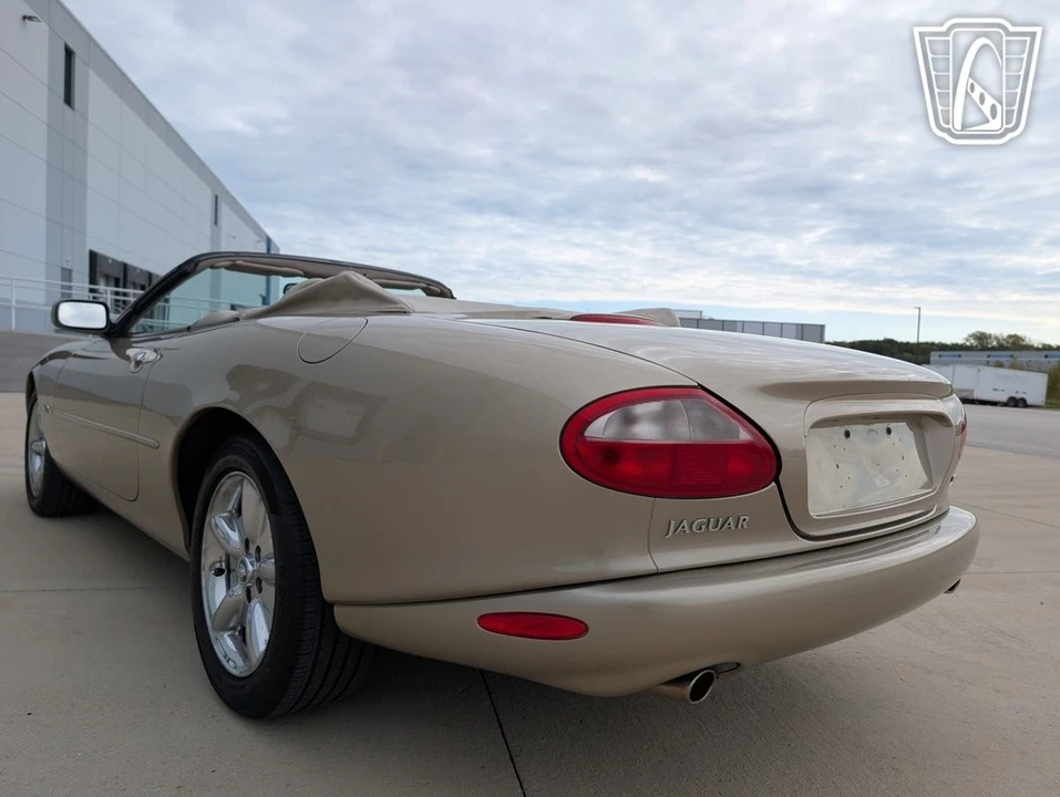 1999 Jaguar X100 XK8 - Image 11 of 12
