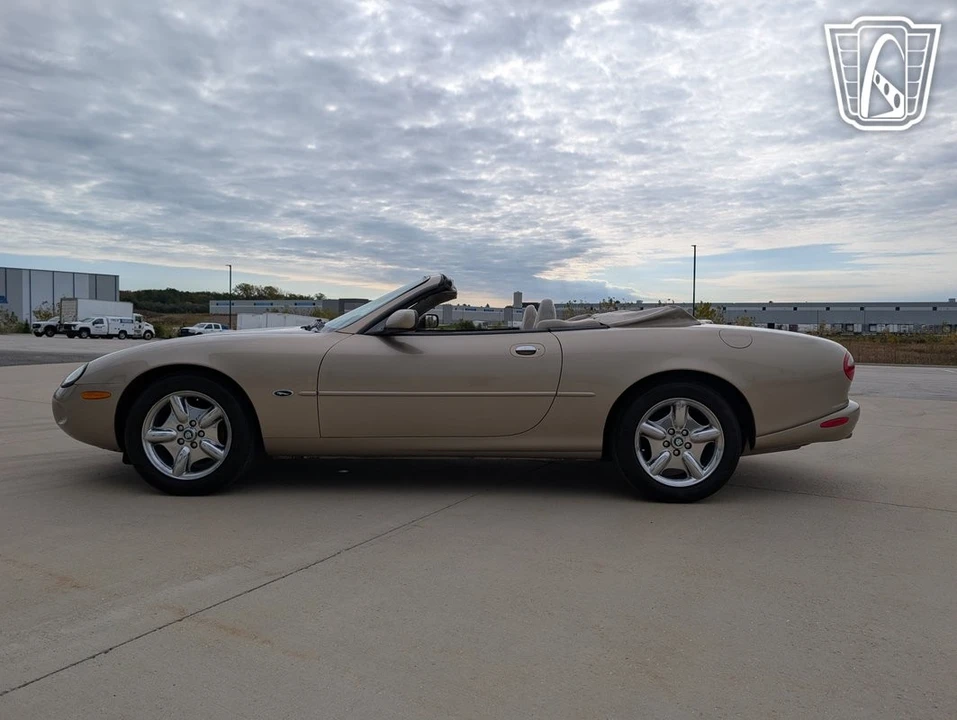 1999 Jaguar X100 XK8 - Image 7 of 12