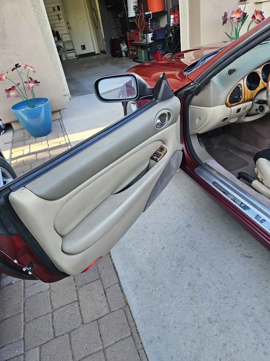1999 Jaguar XK - Image 13 of 21