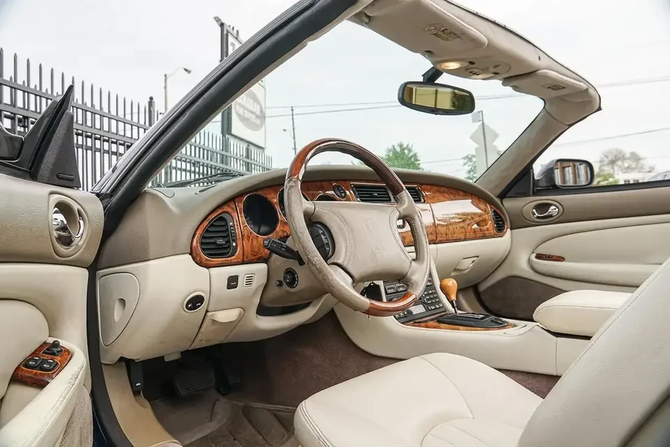 1999 Jaguar X100 XK8 - Image 19 of 20