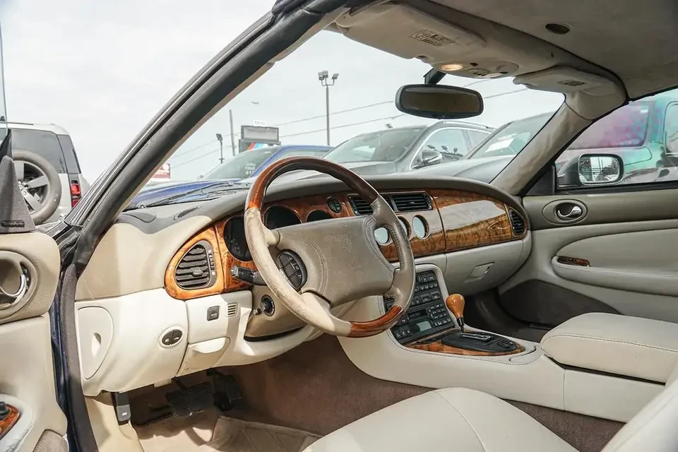 1999 Jaguar X100 XK8 - Image 10 of 20