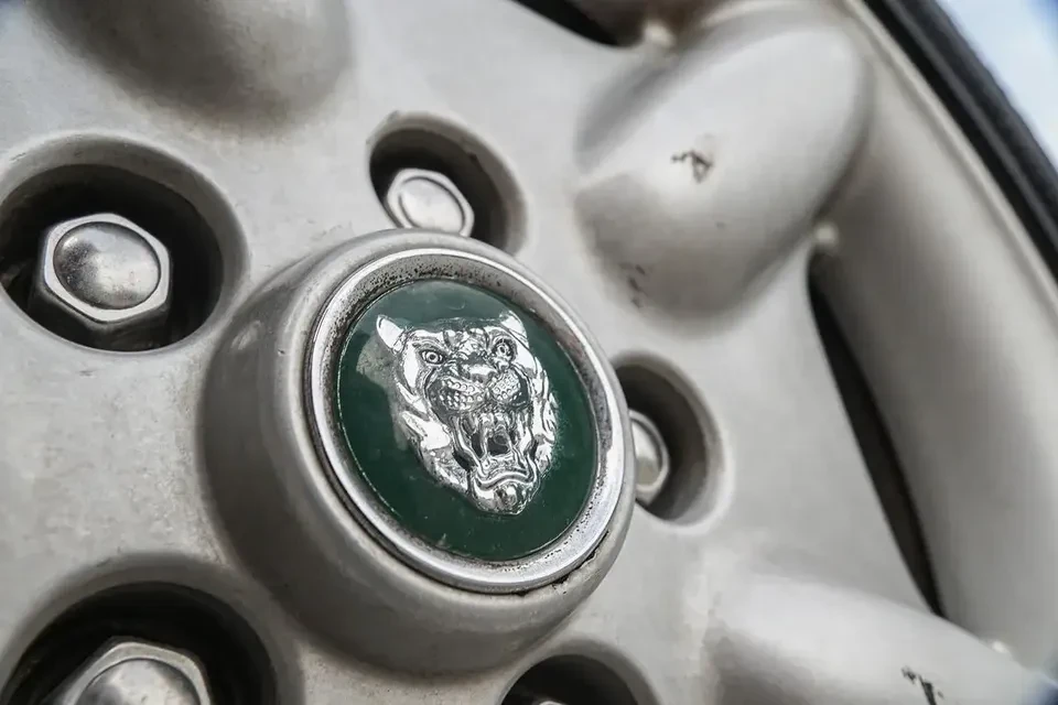 1999 Jaguar X100 XK8 - Image 5 of 20
