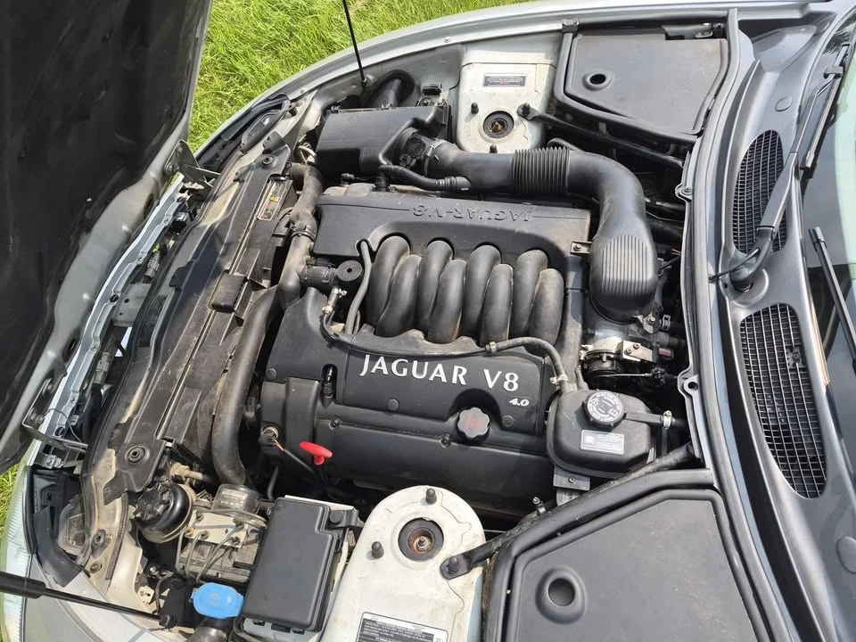 1999 Jaguar X100 XK8 - Image 6 of 8