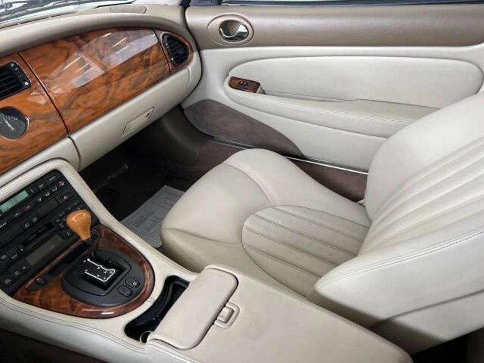 1999 Jaguar X100 XK8 - Image 20 of 20