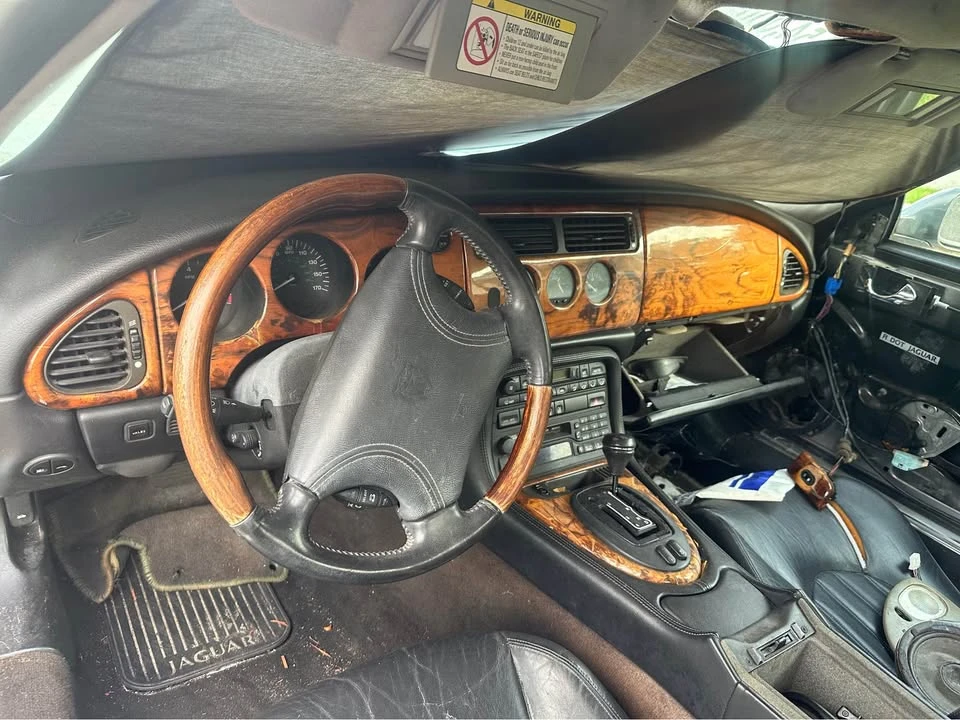 1999 Jaguar X100 XK8 - Image 7 of 15
