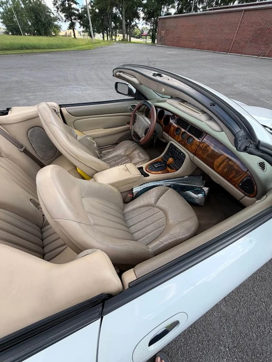 1999 Jaguar X100 XK8 - Image 11 of 15
