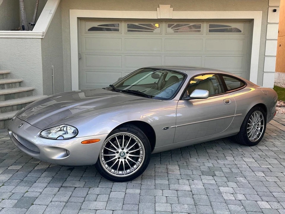 1999 Jaguar X100 XK8 - Image 4 of 24