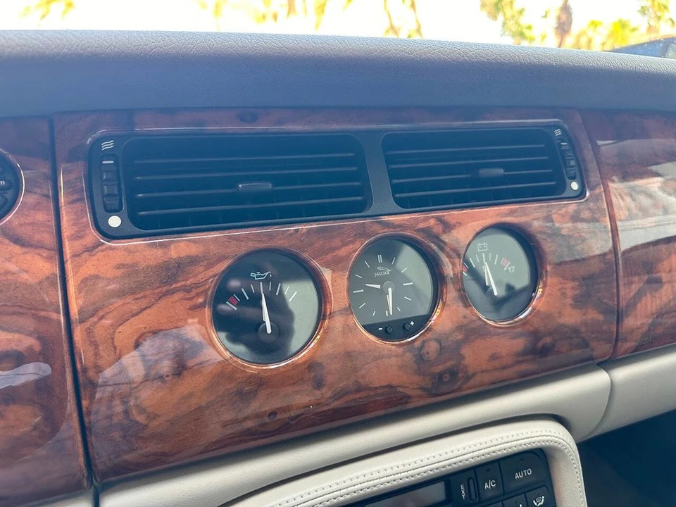 1999 Jaguar X100 XK8 - Image 17 of 24