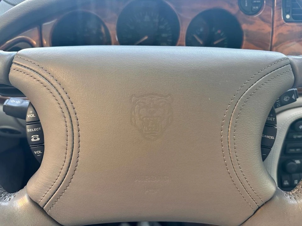 1999 Jaguar X100 XK8 - Image 12 of 24
