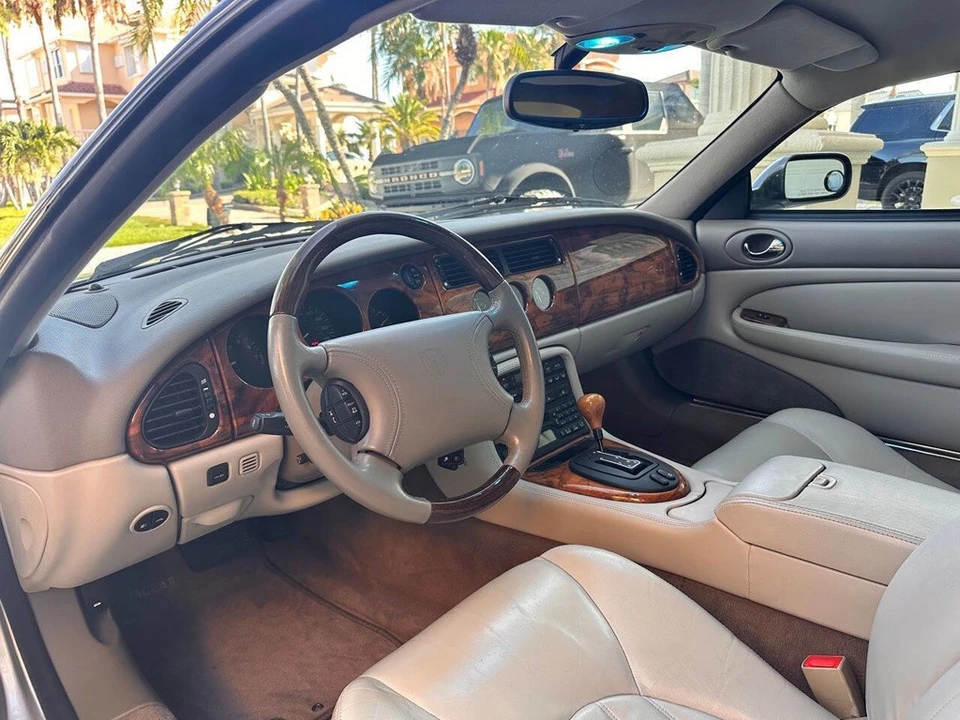 1999 Jaguar X100 XK8 - Image 11 of 24