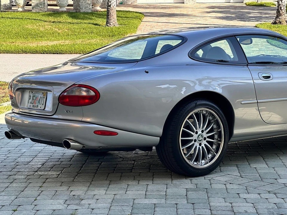 1999 Jaguar X100 XK8 - Image 6 of 24