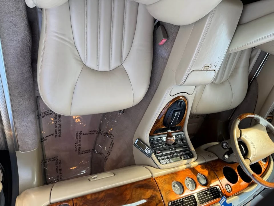 1999 Jaguar X100 XK8 - Image 7 of 19