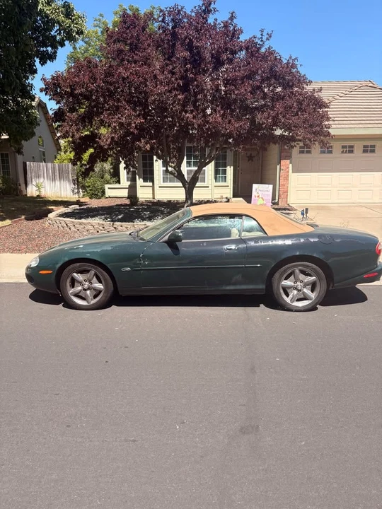 1999 Jaguar X100 XK8 - Image 2 of 4