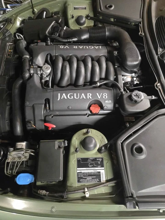 1999 Jaguar X100 XK8 - Image 7 of 13