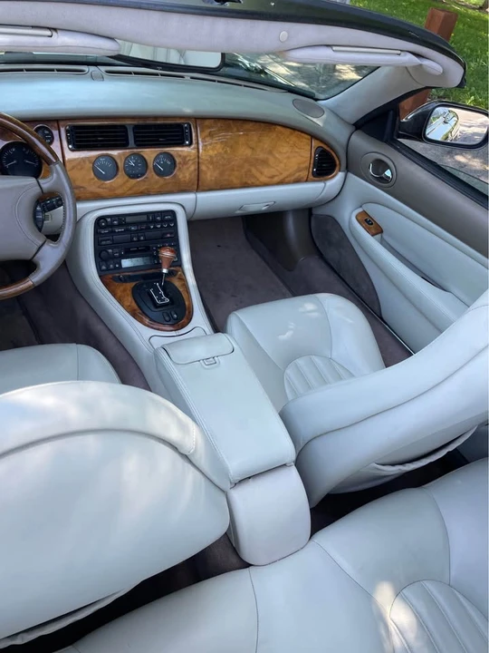 1999 Jaguar X100 XK8 - Image 11 of 15
