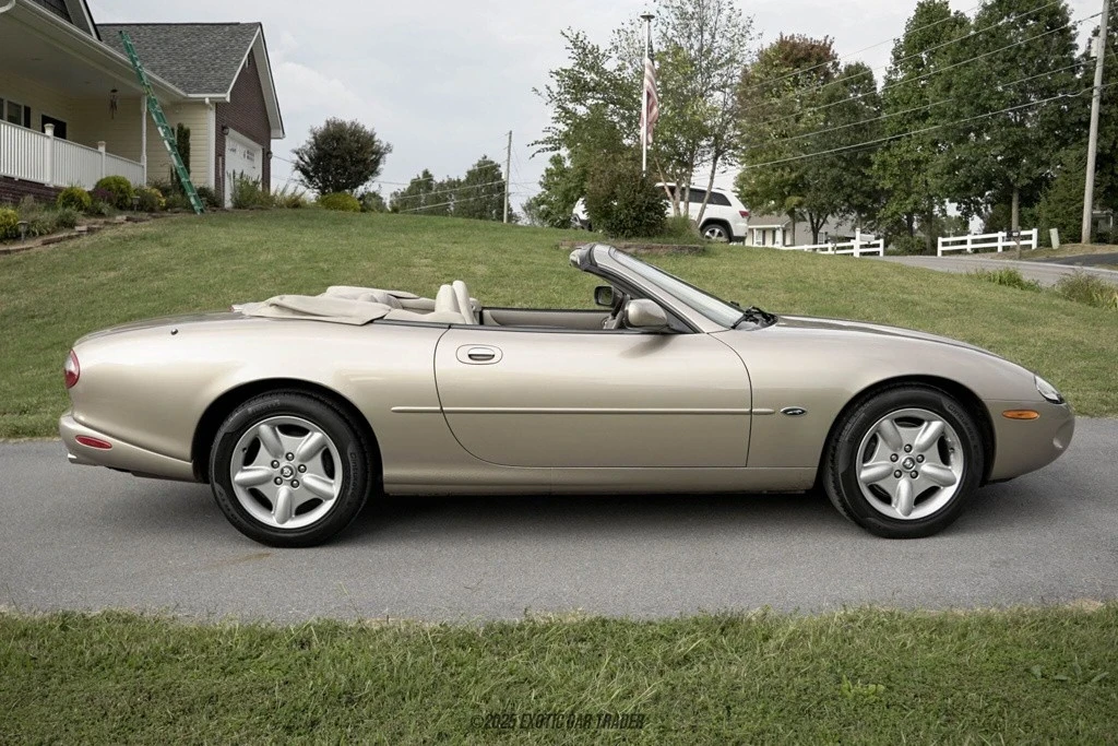 1999 Jaguar X100 XK8 - Image 9 of 12