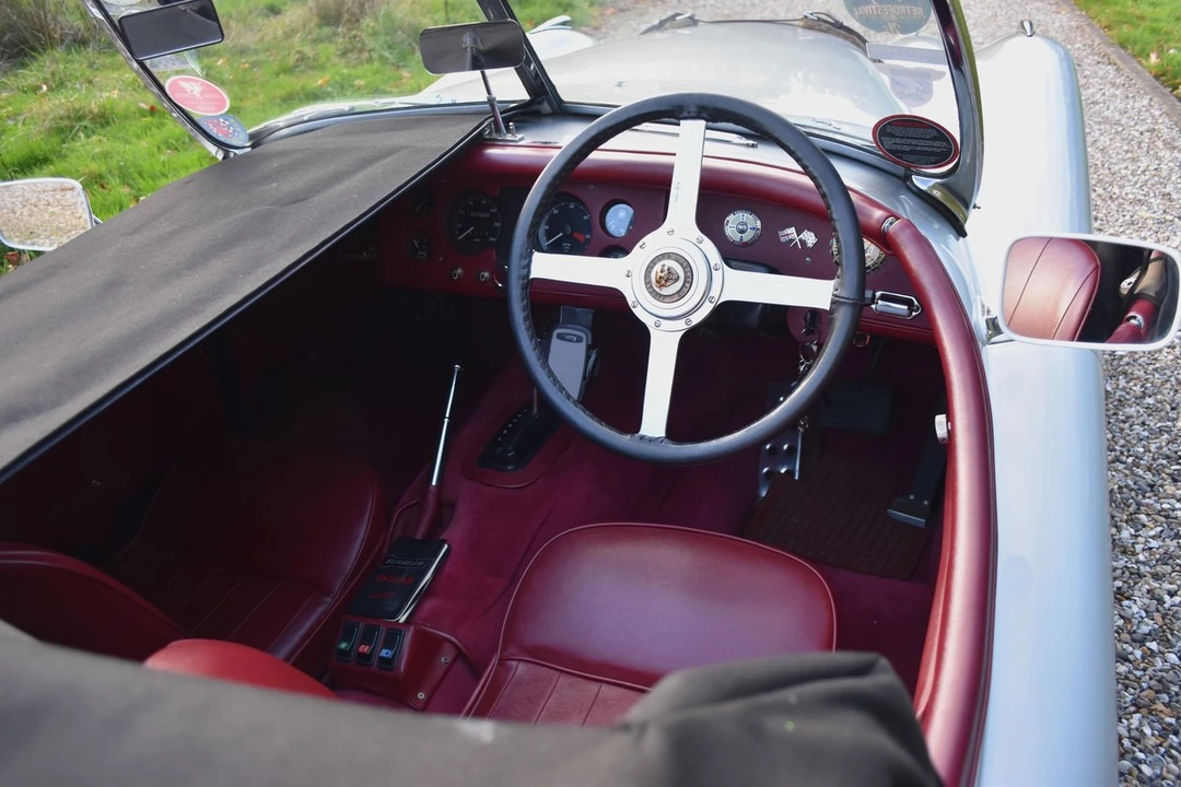 2025 Jaguar Replica - Image 21 of 30