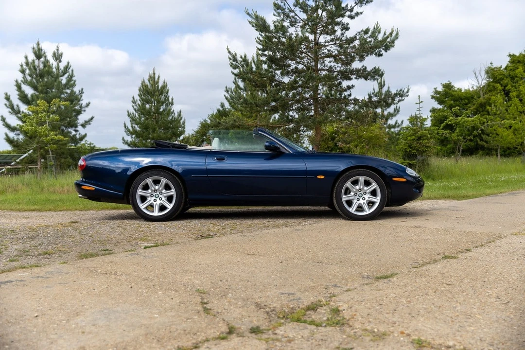 1998 Jaguar X100 XK8 - Image 20 of 30