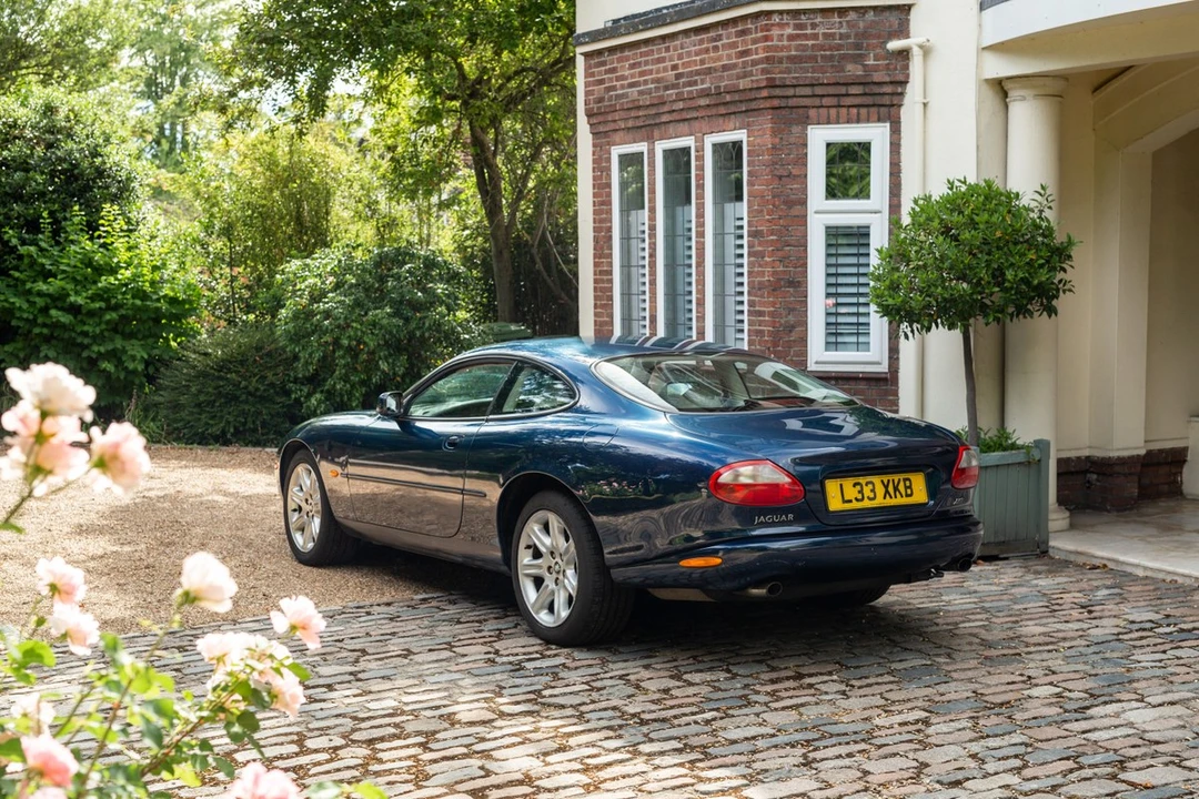 1999 Jaguar X100 XK8 - Image 10 of 30