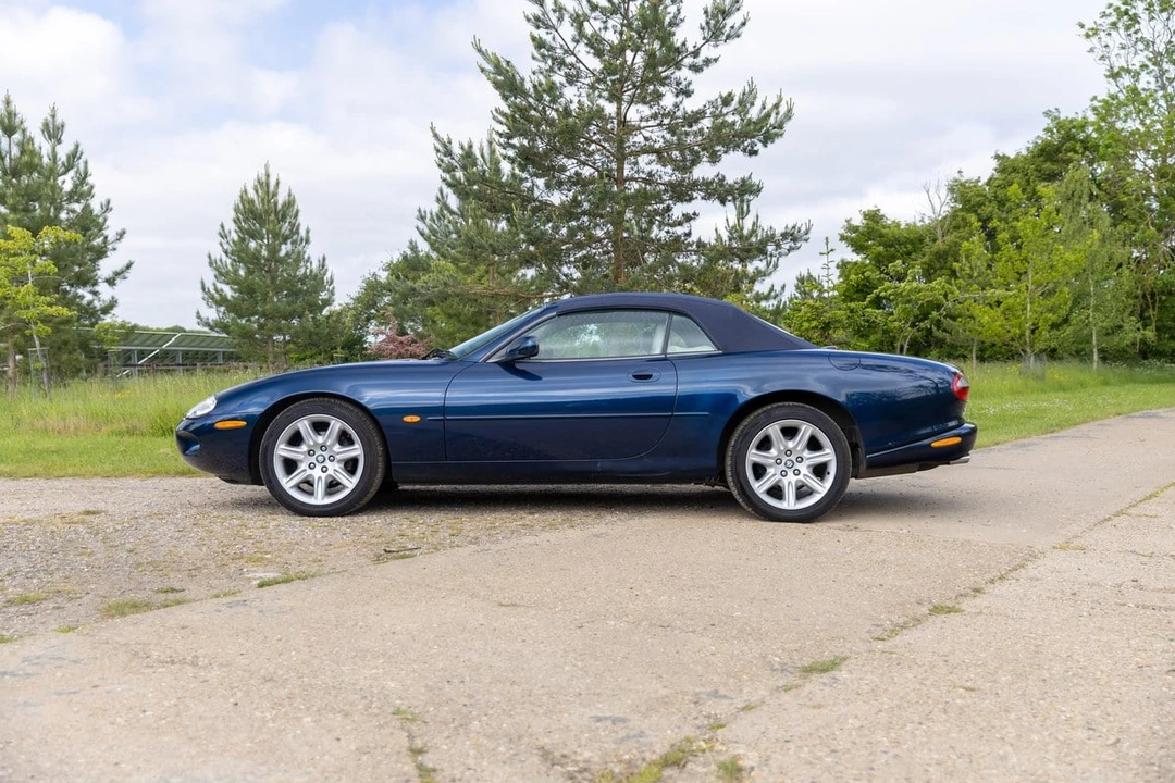 1998 Jaguar X100 XK8 - Image 19 of 30