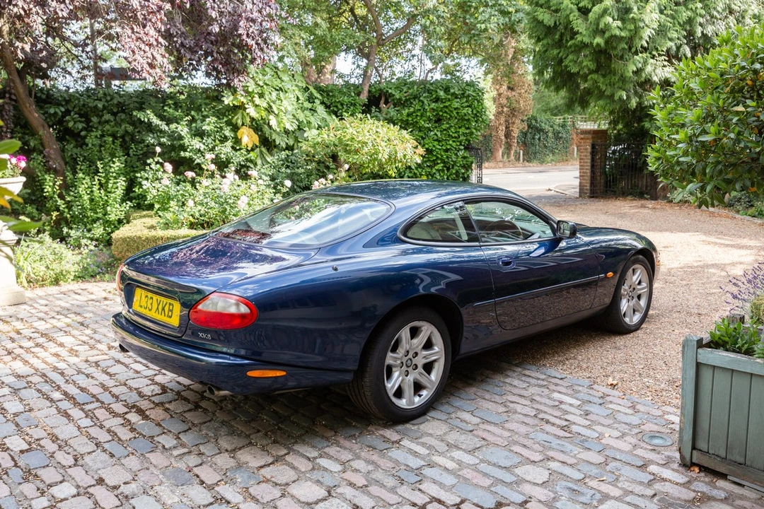 1999 Jaguar X100 XK8 - Image 11 of 30