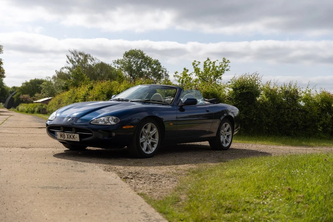 1998 Jaguar X100 XK8 - Image 6 of 30