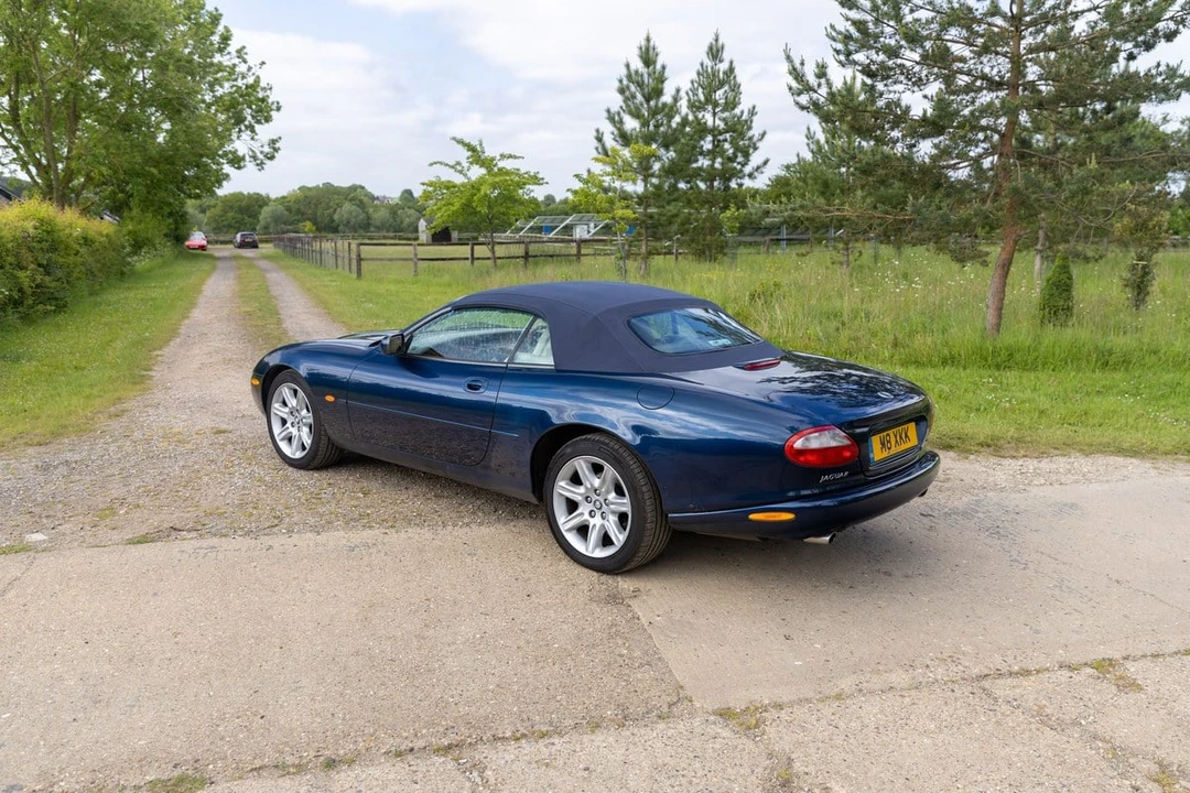 1998 Jaguar X100 XK8 - Image 25 of 30