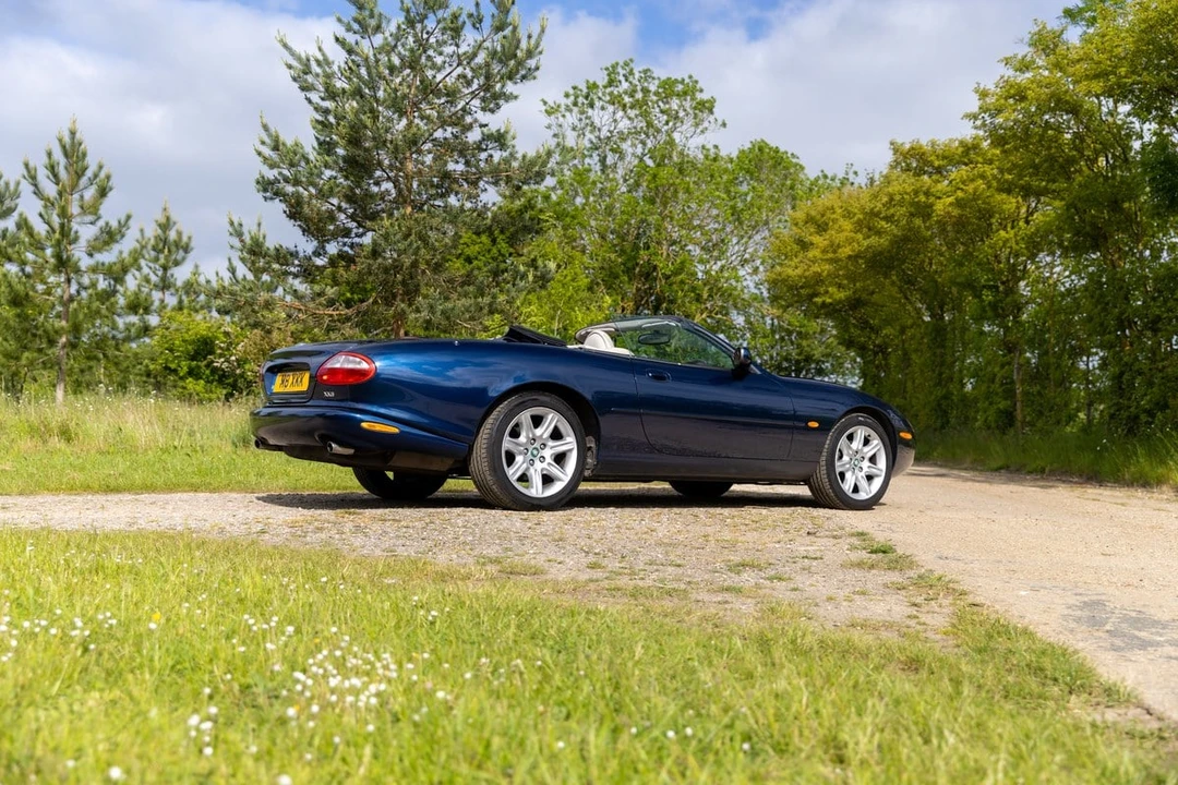 1998 Jaguar X100 XK8 - Image 10 of 30