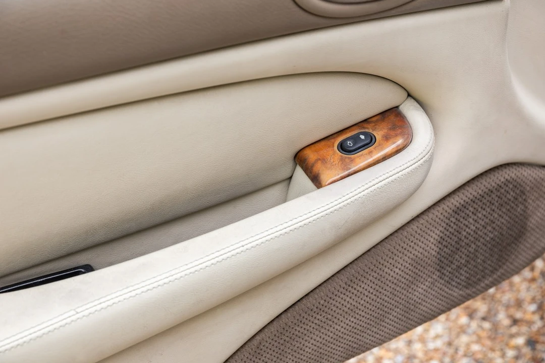 1999 Jaguar X100 XK8 - Image 24 of 30