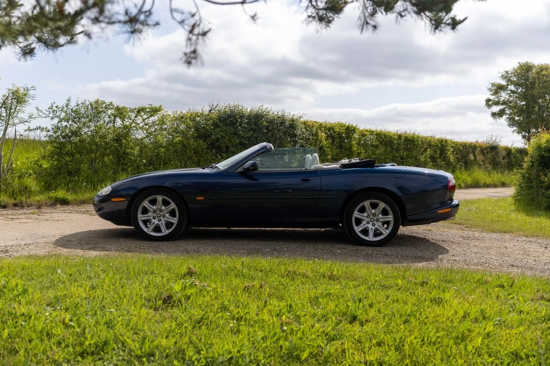 1998 Jaguar X100 XK8 - Image 14 of 30