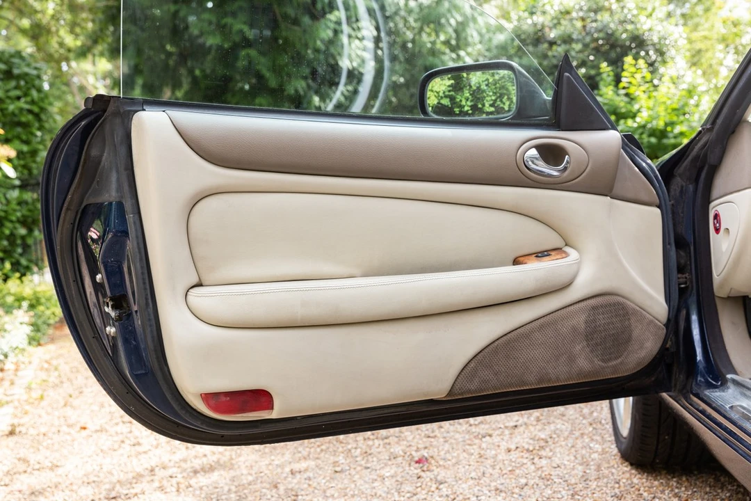 1999 Jaguar X100 XK8 - Image 23 of 30
