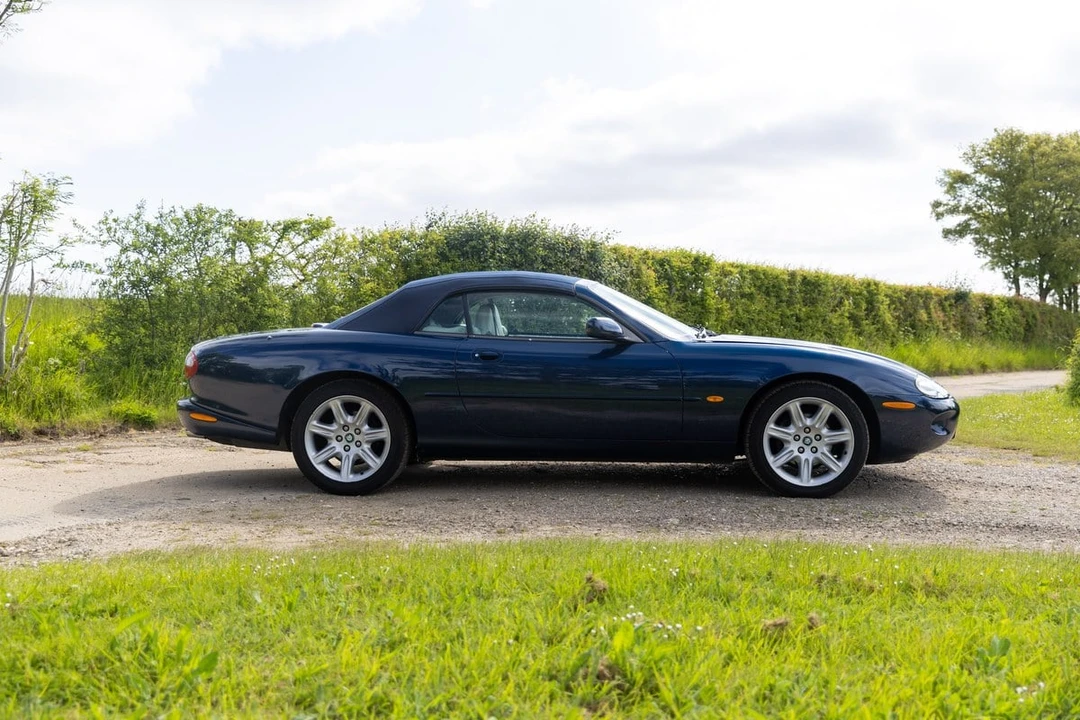1998 Jaguar X100 XK8 - Image 18 of 30